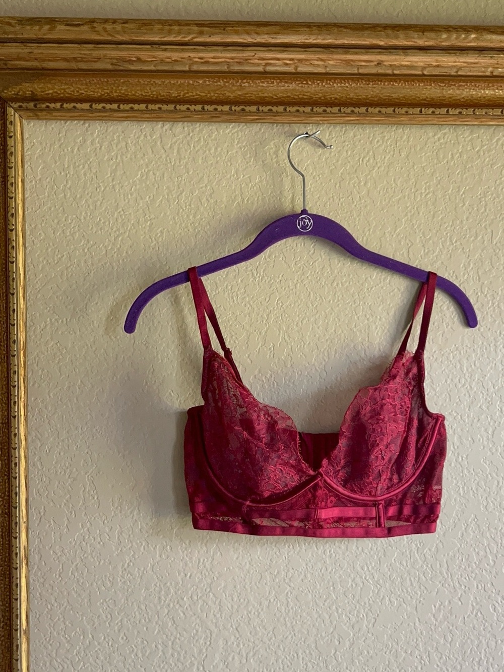 Victoria’s Secret Very Sexy Unlined Demi Buste Lace Bra in Scarlett
